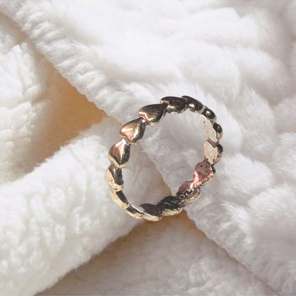 .🌲10/$20. Gold Tone Band with Heart's - Picture 4 of 4
